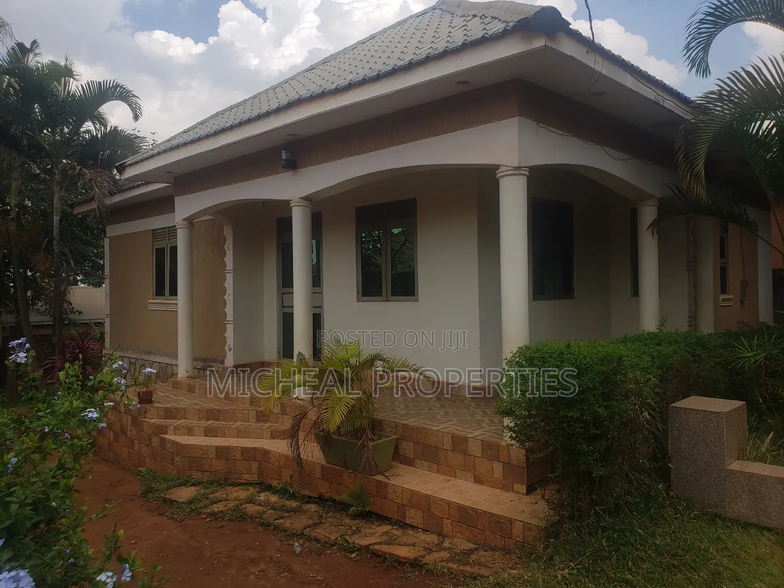 3bdrm House in Kiti Katade 120M, Kawempe for sale