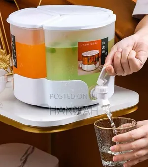 Photo - 3 Grid Rotating Juice Dispenser