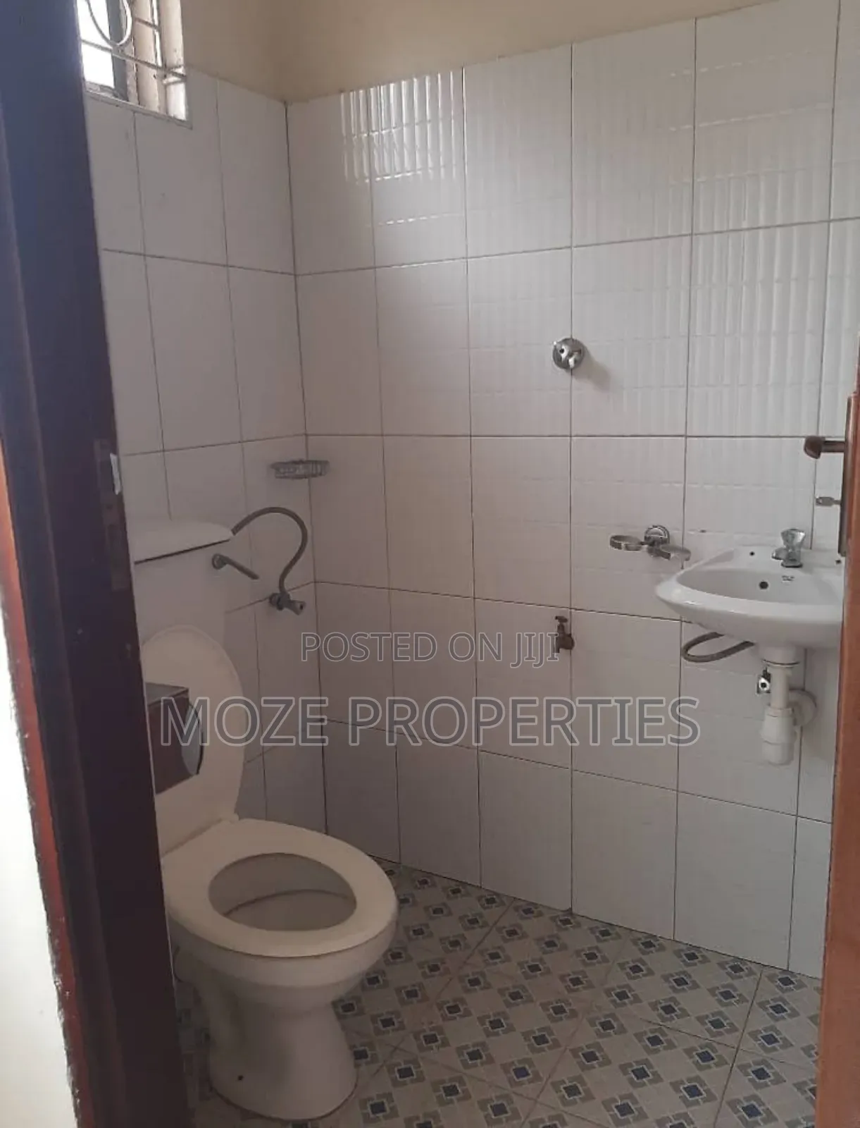 Studio Apartment in Mbuya Mutungo Road., Central Division for rent