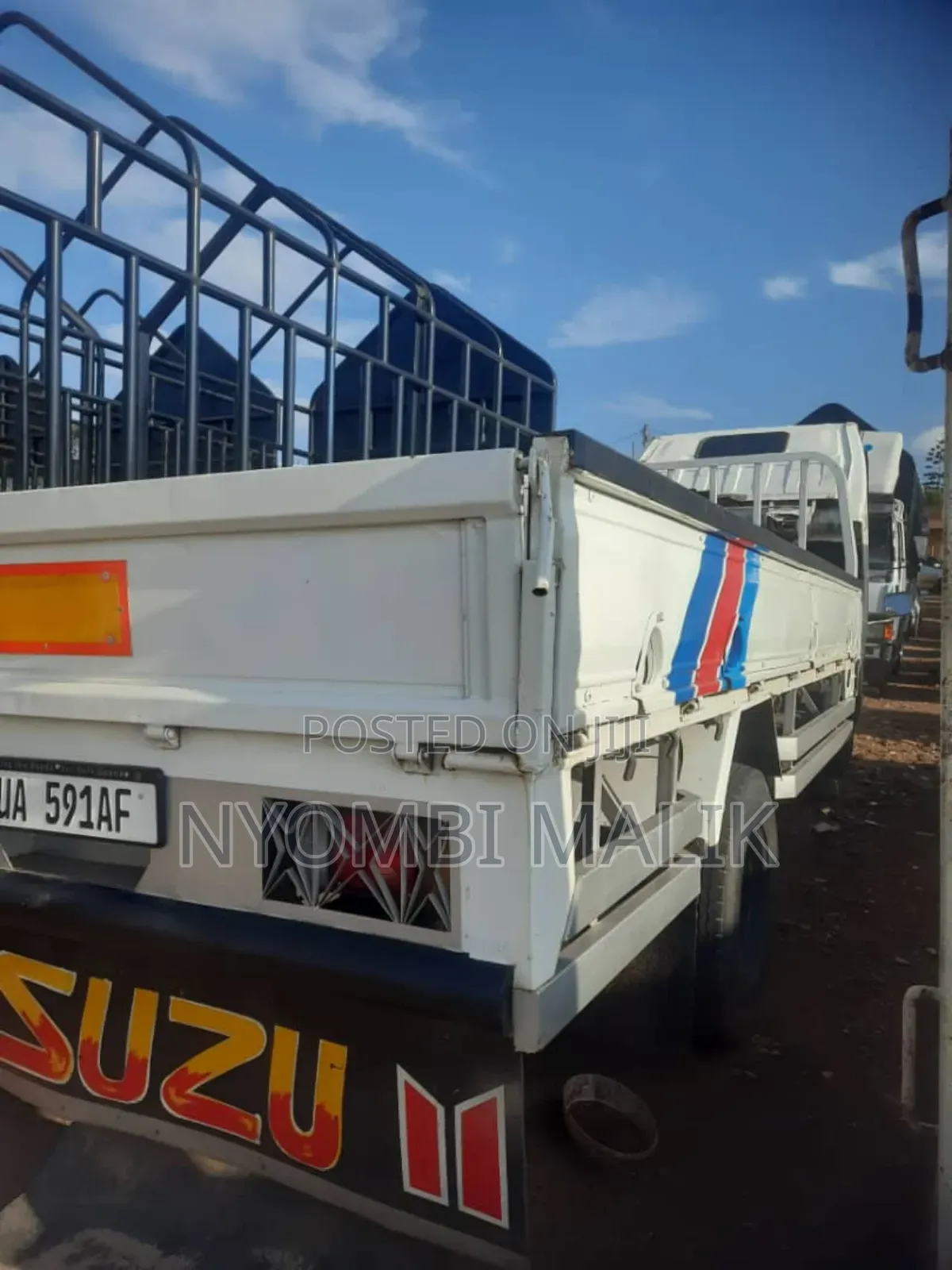 Truck Isuzu Long