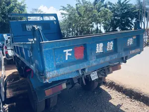 Canter Tipper Big Tyres