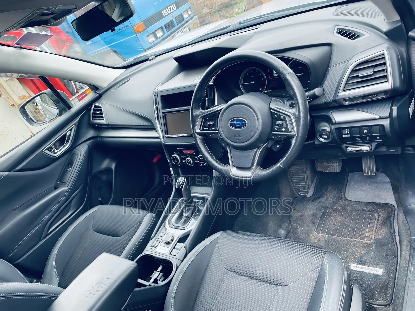 Subaru Forester 2018 Silver