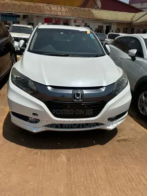Photo - Honda Vezel 2015 White