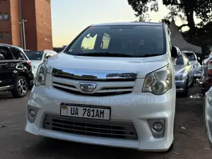Toyota Noah 2011 White