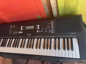 Yamaha Keyboard 373u