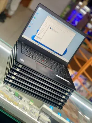 Laptop Lenovo Thinkpad T490s 8GB Intel Core I7 SSHD (Hybrid) 512GB