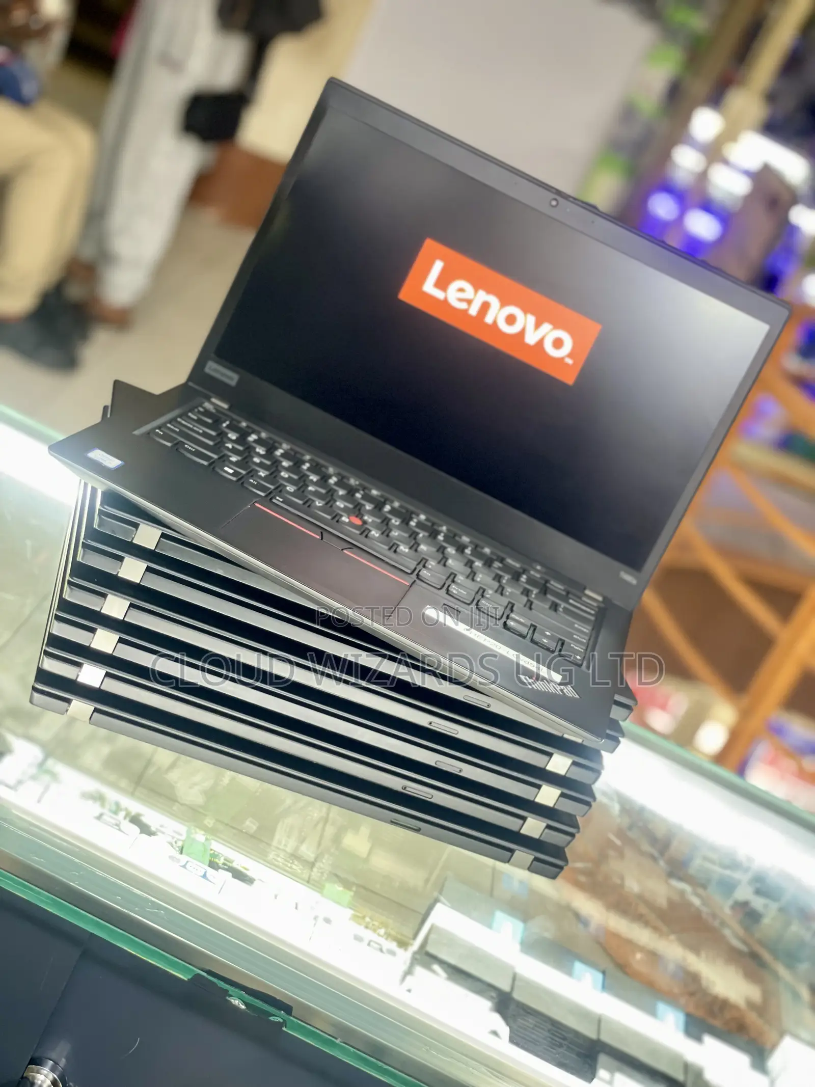 Laptop Lenovo Thinkpad T490s 8GB Intel Core I7 SSHD (Hybrid) 512GB