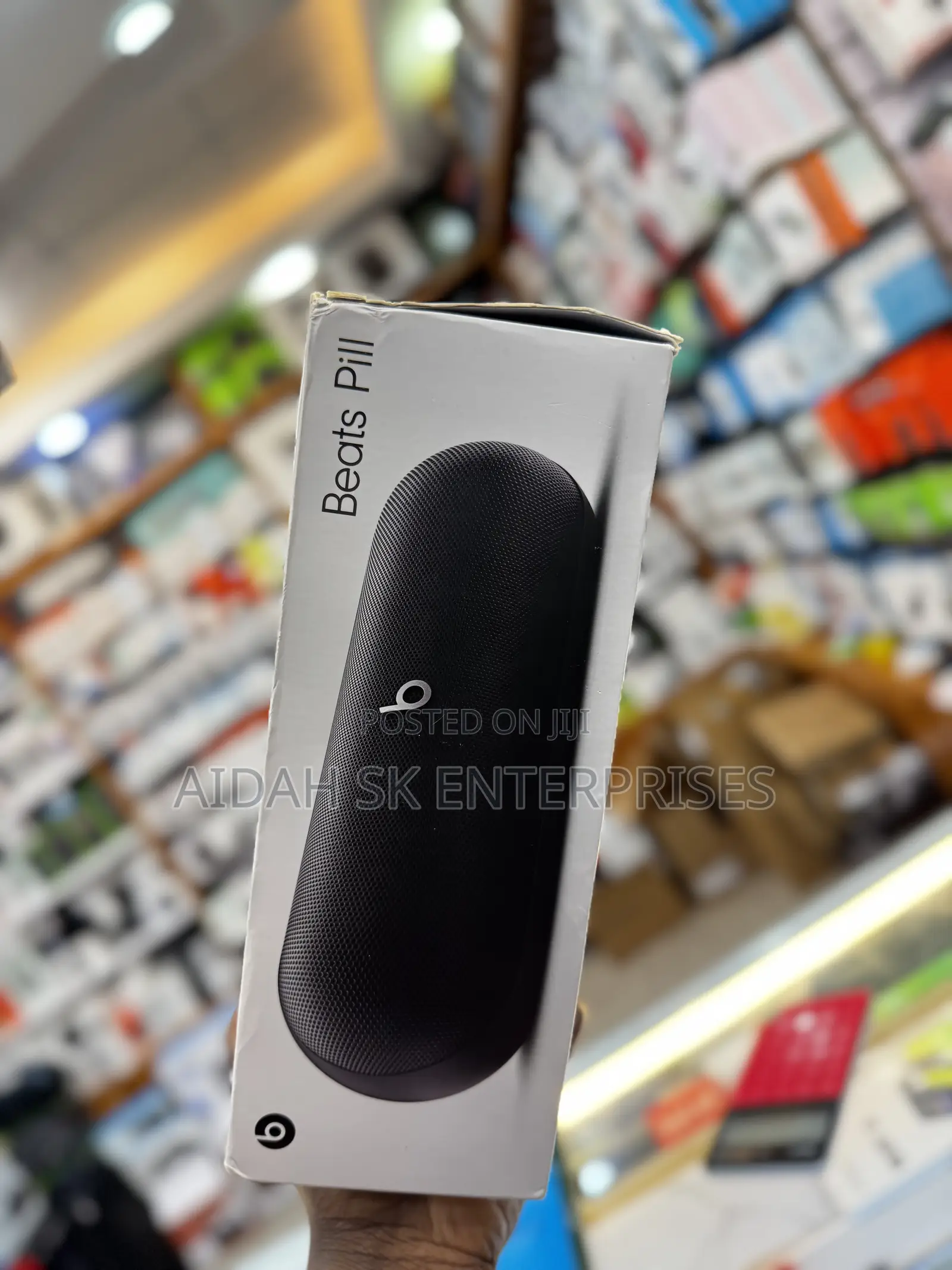 Beats Pill - Portable Bluetooth Speaker - Up to 24h