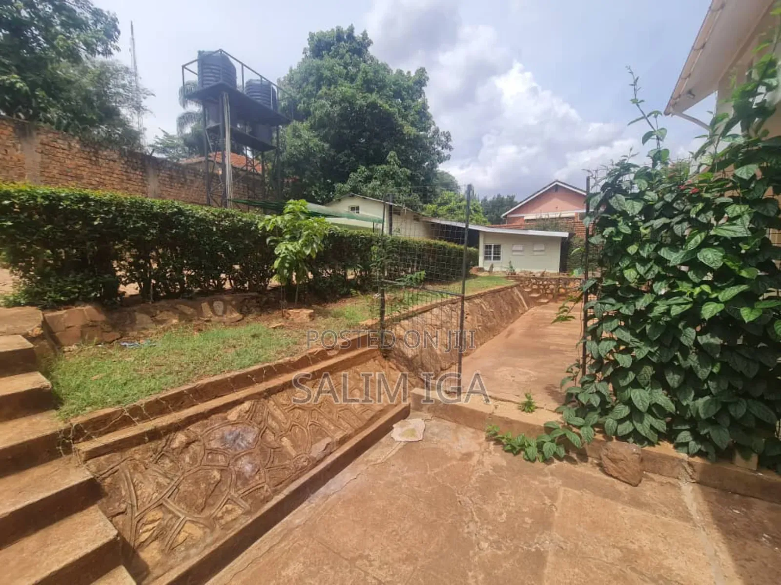 5bdrm Duplex in Kololo Property, Central Division for rent