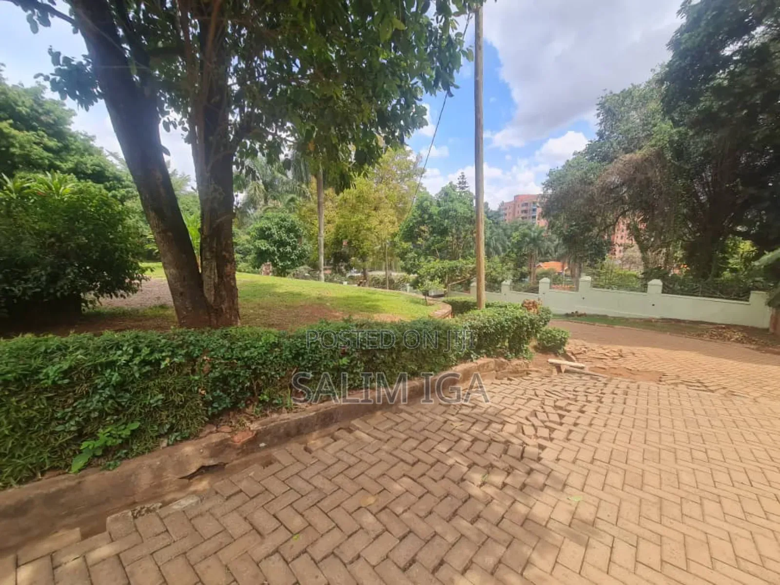 5bdrm Duplex in Kololo Property, Central Division for rent