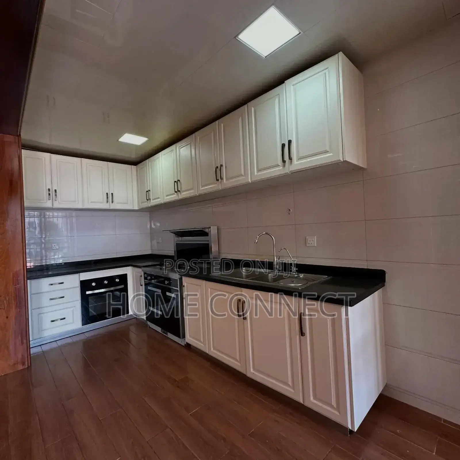 3bdrm Apartment in Kololo, Central Division for rent
