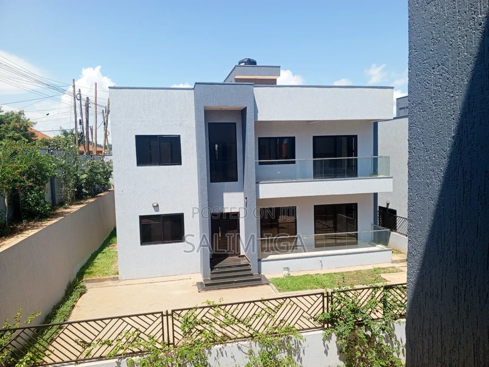4bdrm Townhouse/Terrace in Kololo Property, Central Division for sale