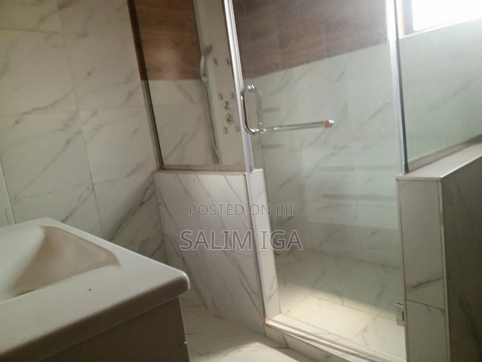 4bdrm Townhouse/Terrace in Kololo Property, Central Division for sale