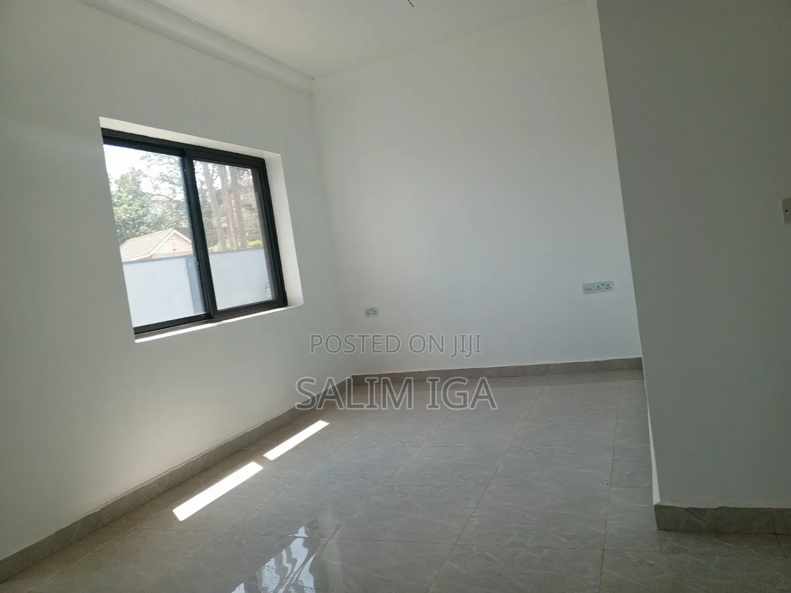 4bdrm Townhouse/Terrace in Kololo Property, Central Division for sale