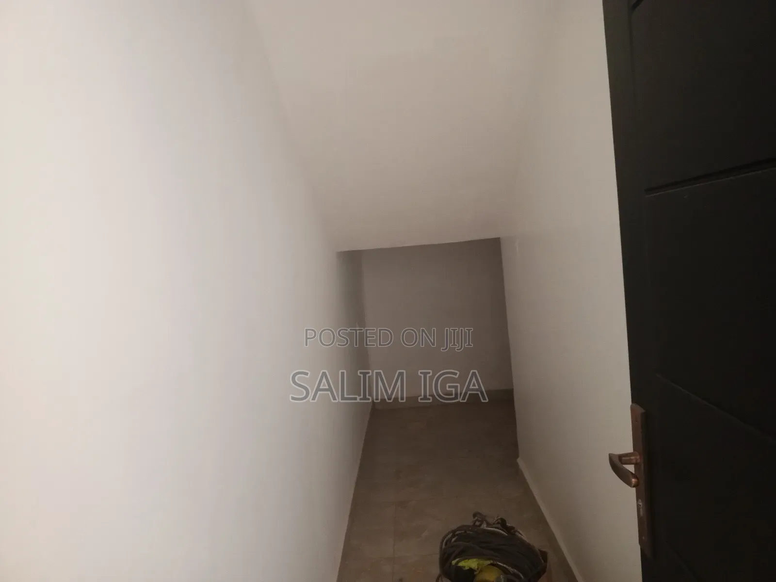 4bdrm Townhouse/Terrace in Kololo Property, Central Division for sale