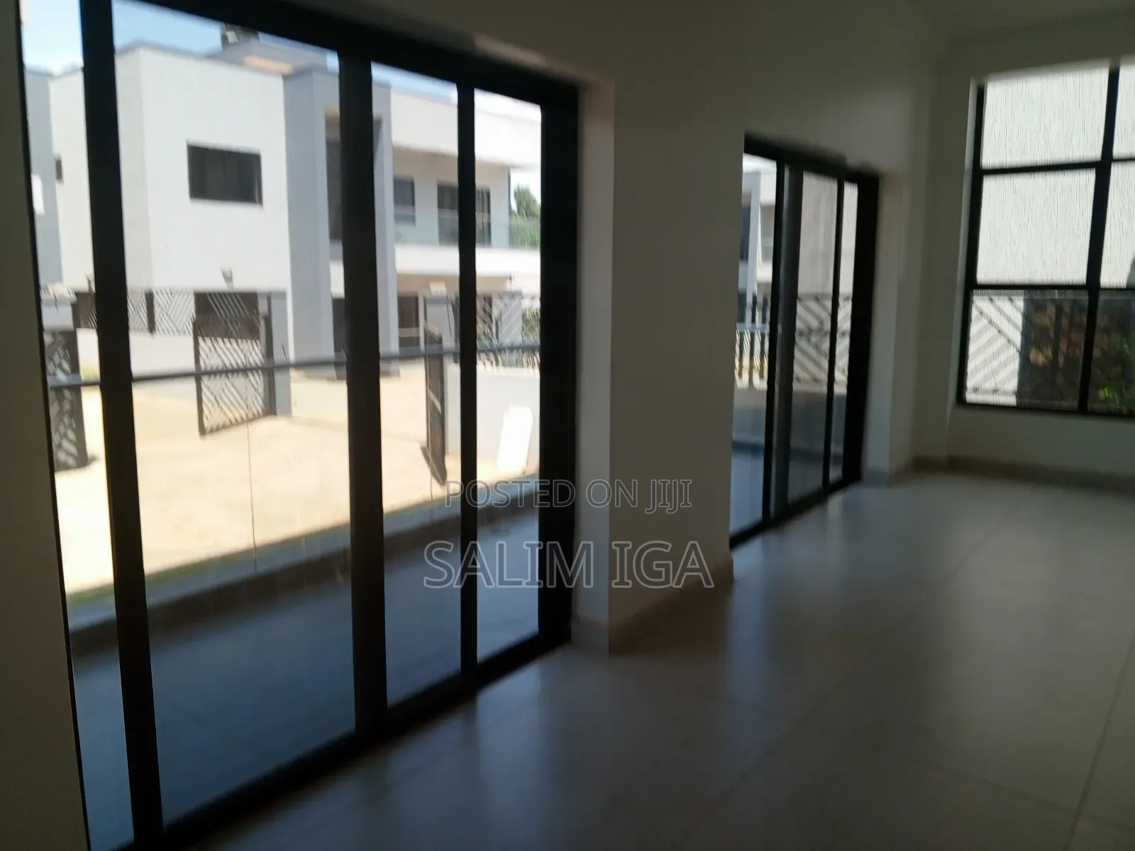 4bdrm Townhouse/Terrace in Kololo Property, Central Division for sale