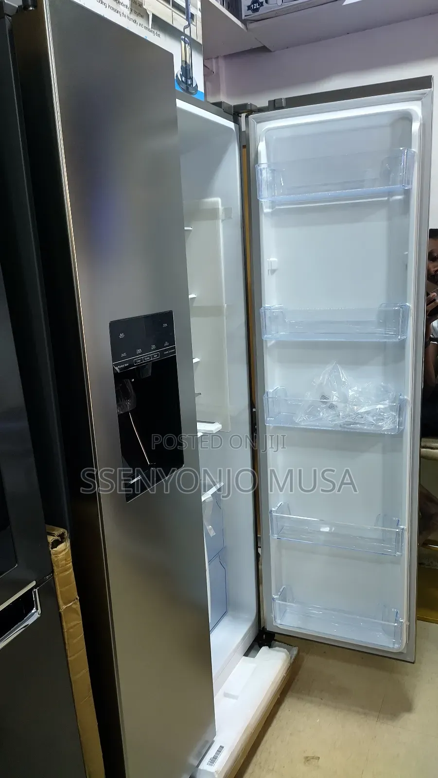 Hisense Fridge 700l Side by Side Frost Free With Water Dispenser-