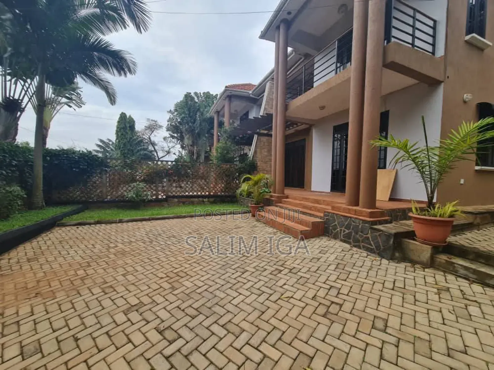 4bdrm Townhouse / Terrace in Kololo Property, Central Division