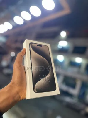 Photo - New Apple iPhone 15 Pro Max 256 GB Silver