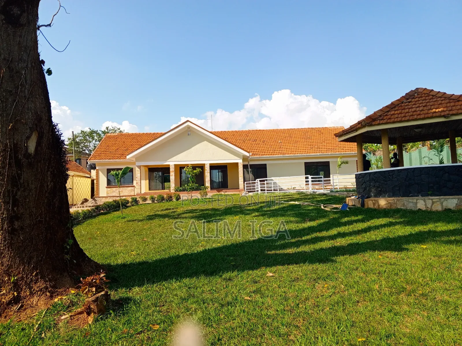 4bdrm Bungalow in Kololo Property, Central Division for rent