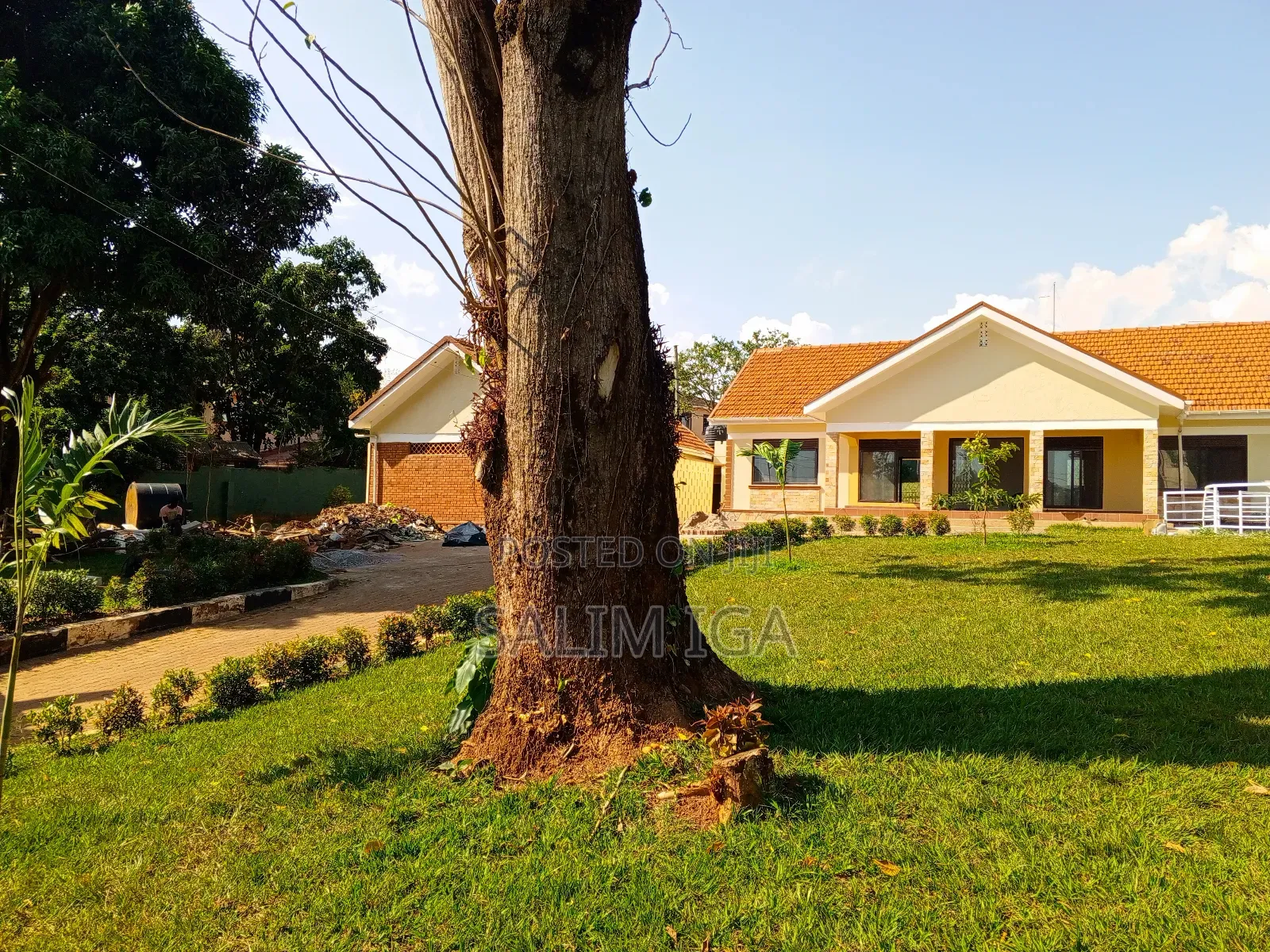 4bdrm Bungalow in Kololo Property, Central Division for rent