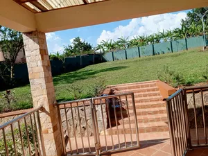 4bdrm Bungalow in Kololo Property, Central Division for rent