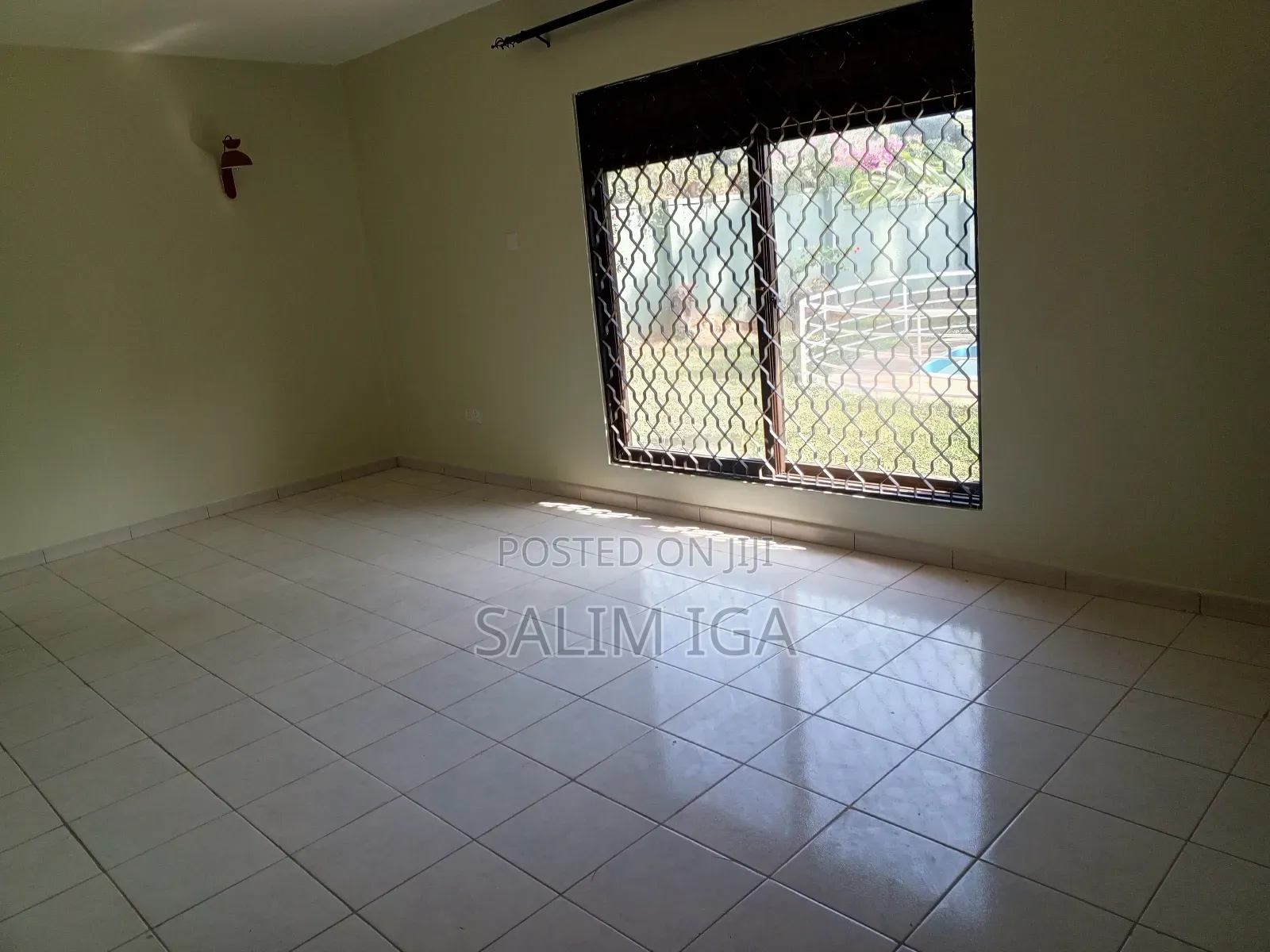 4bdrm Bungalow in Kololo Property, Central Division for rent