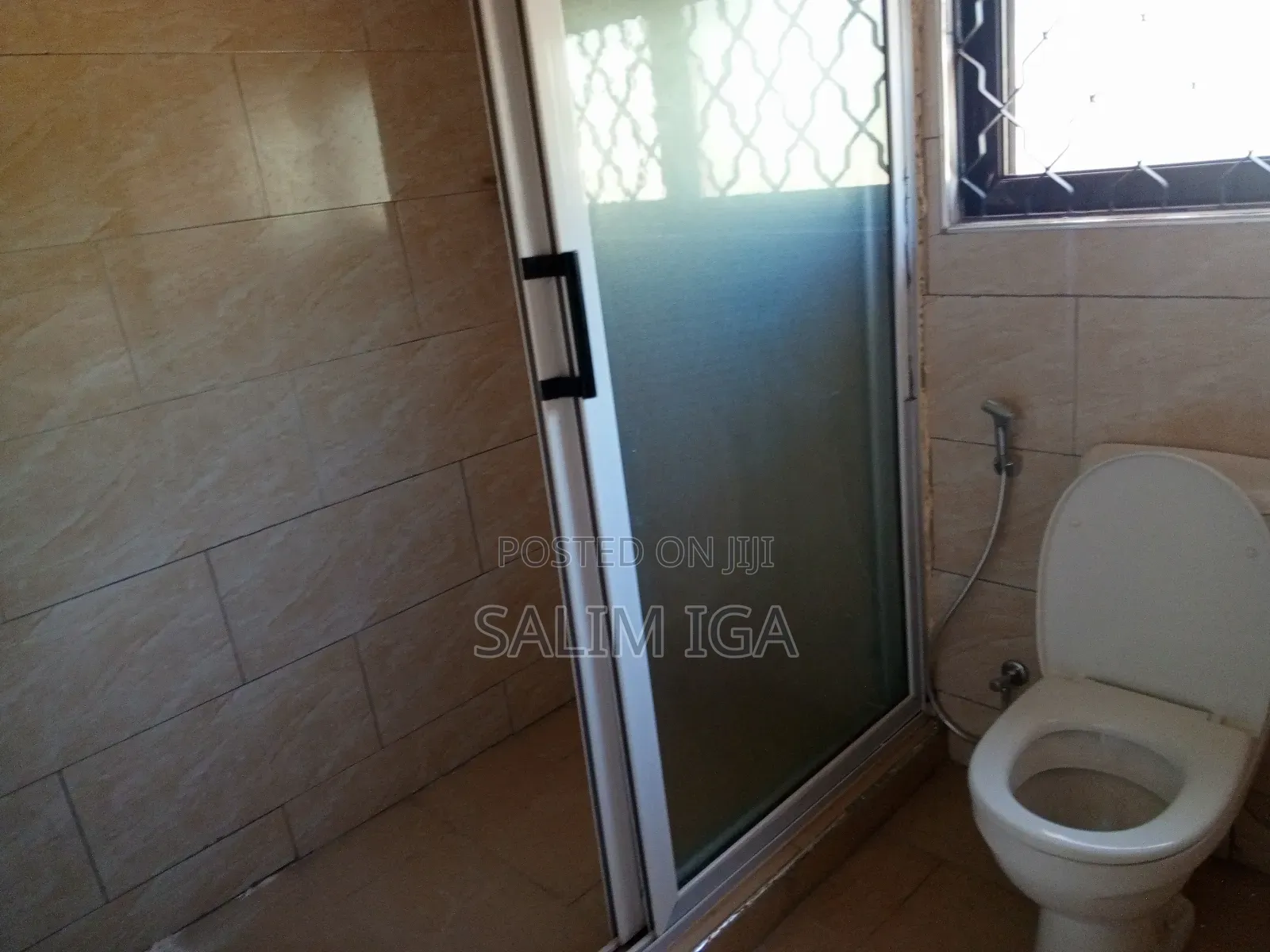 4bdrm Bungalow in Kololo Property, Central Division for rent