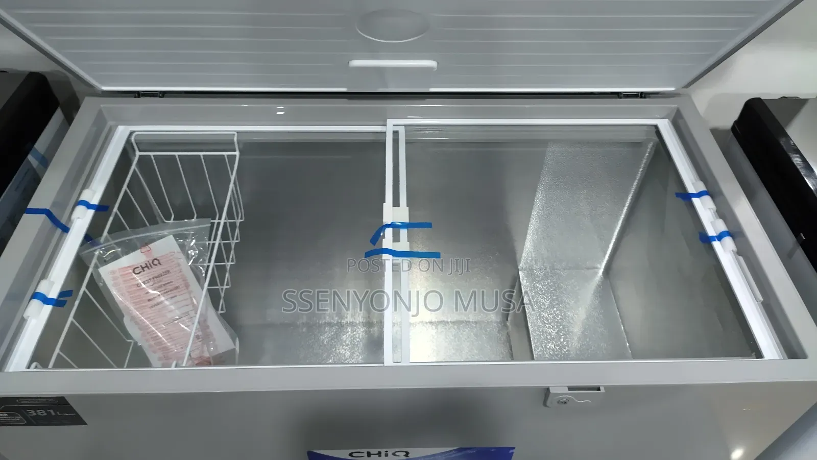 Chiq 400l Chest Freezer - 12 Year Warranty, Silver