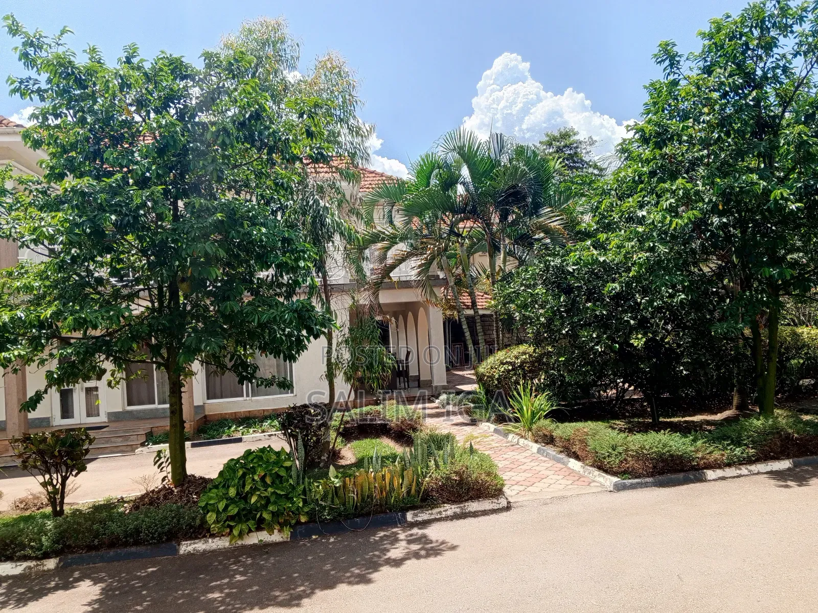 Furnished 7bdrm Maisonette in Kololo Property, Central Division