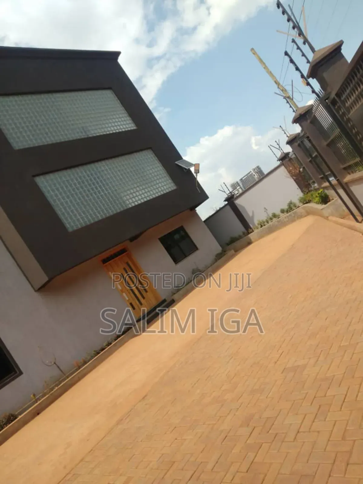 Office Building On Rent