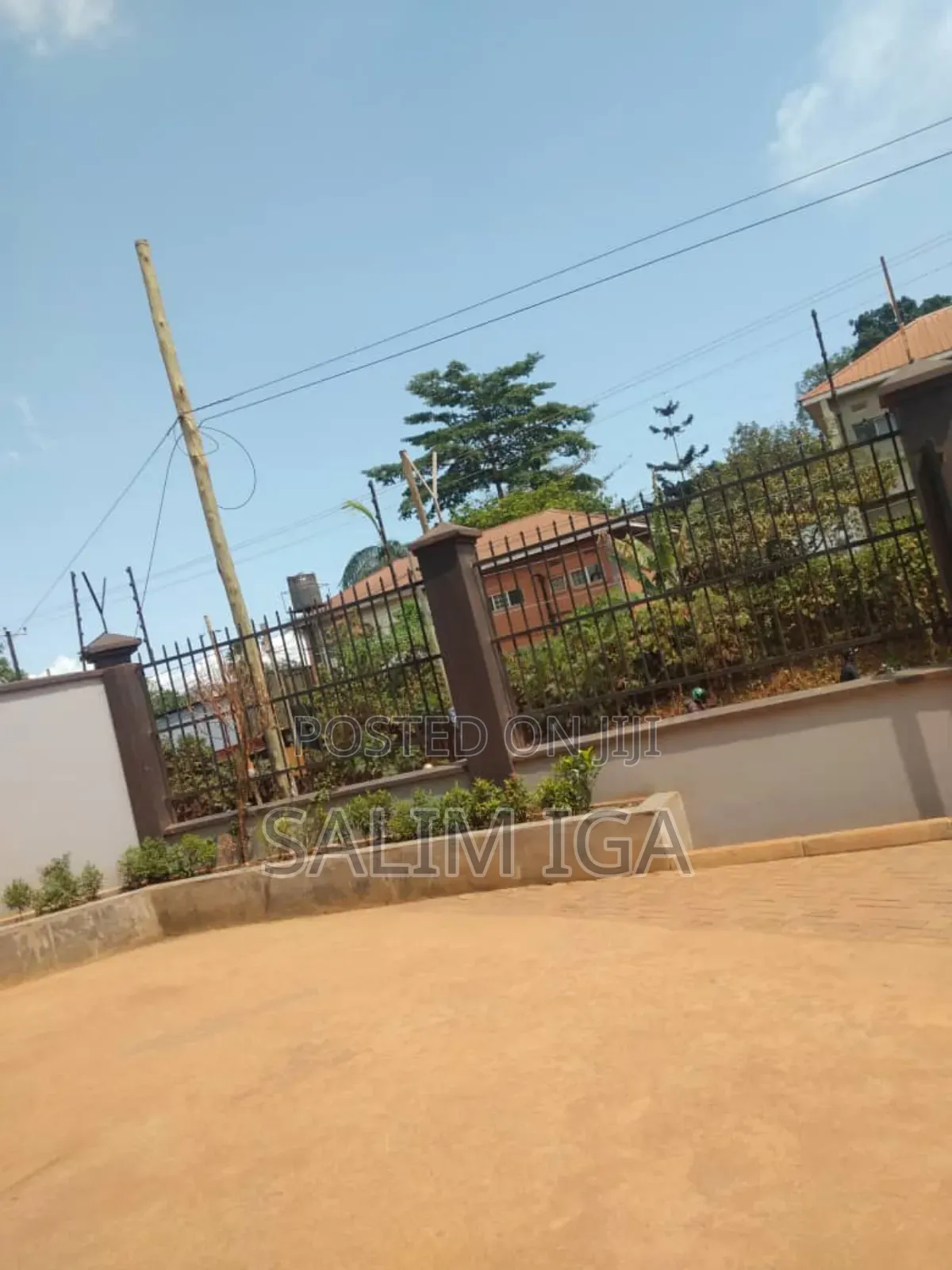 Office Building On Rent