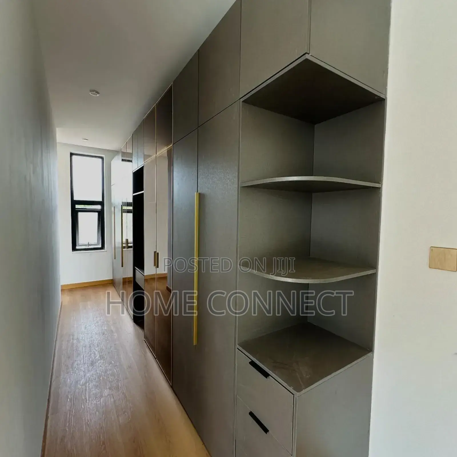 4bdrm Duplex in Muyenga Tank Hill, Central Division for rent