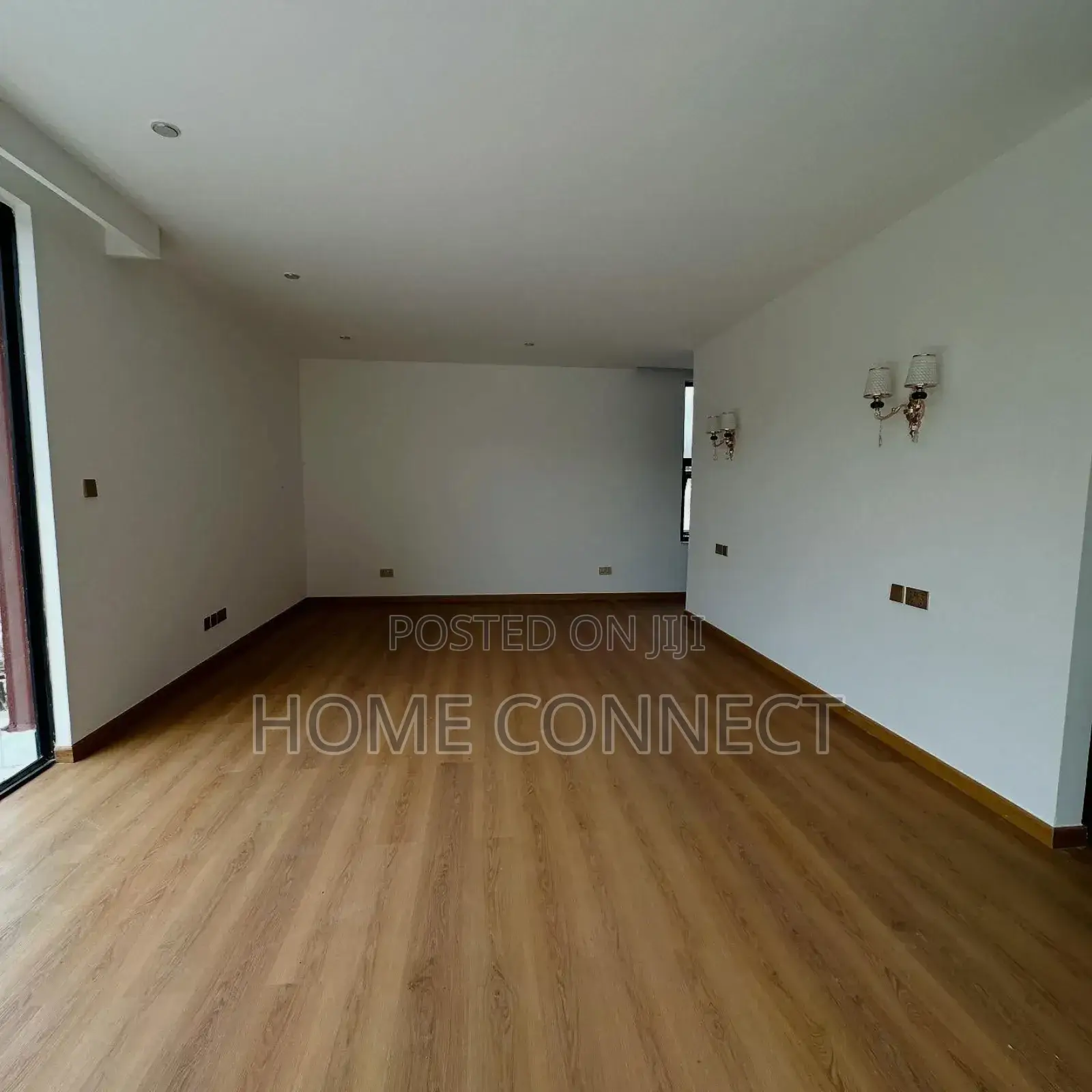 4bdrm Duplex in Muyenga Tank Hill, Central Division for rent