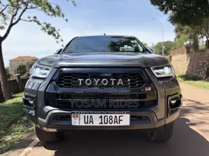 Photo - Toyota Hilux 2015 Gray