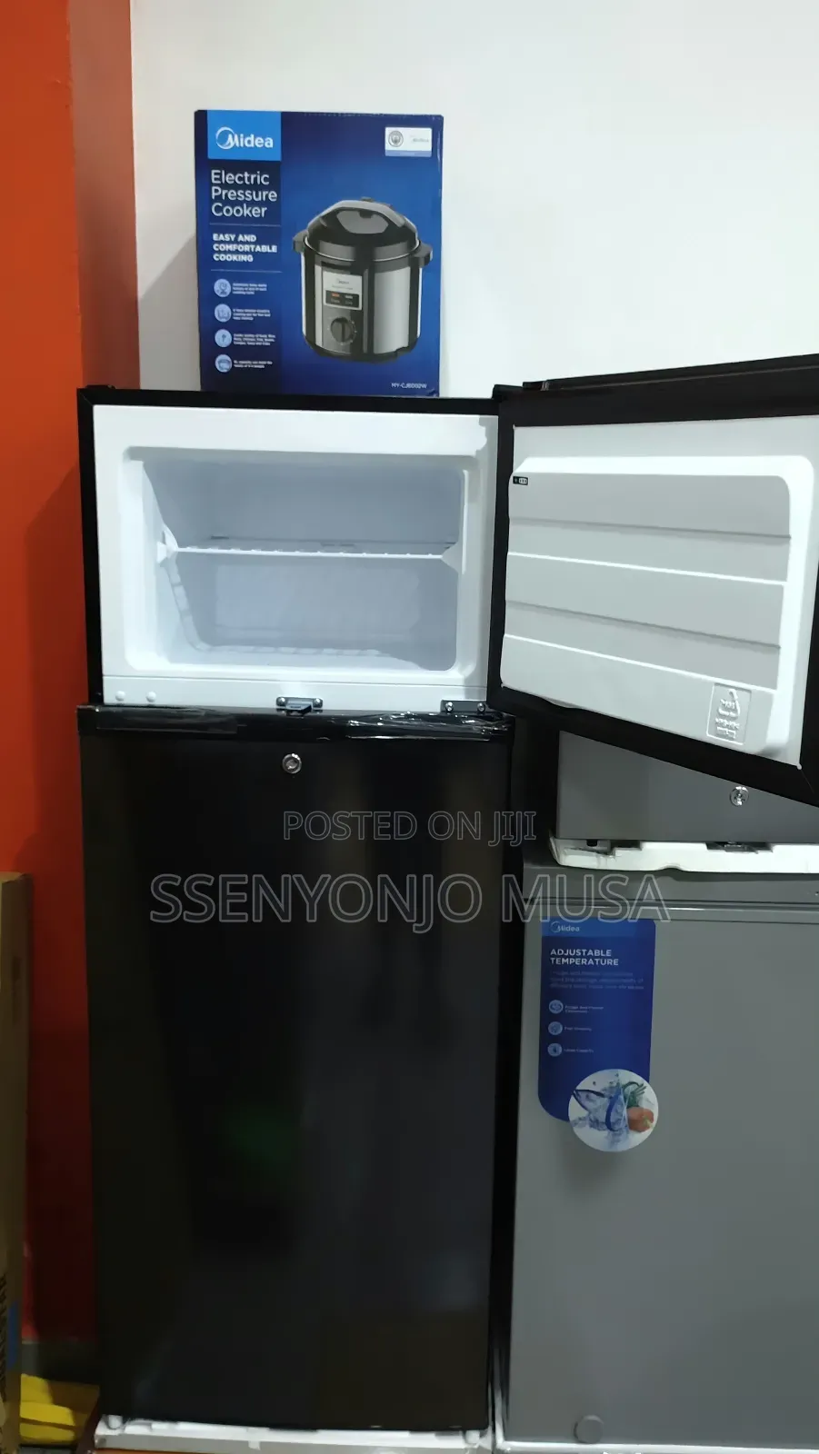 Midea 294l Double Door Fridge Freezer - Black