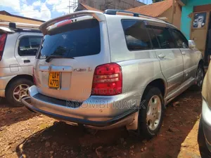 Toyota Kluger 2004 Silver