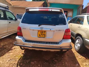 Toyota Kluger 2004 Silver