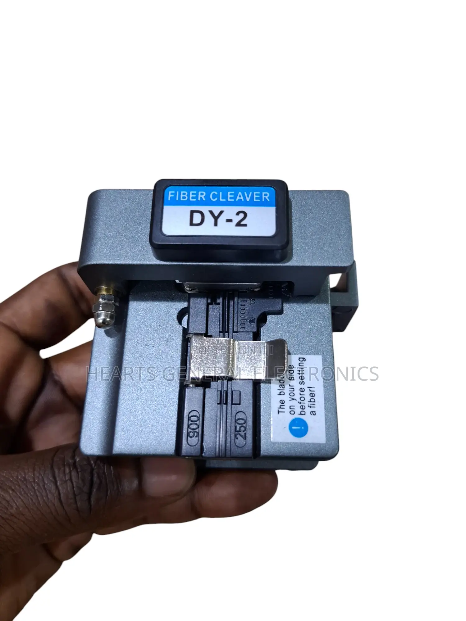 High Precision Optical Fiber Cleaver