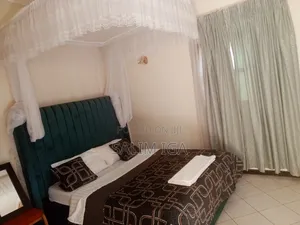 Furnished 3bdrm Bungalow in Kololo Property, Central Division for rent