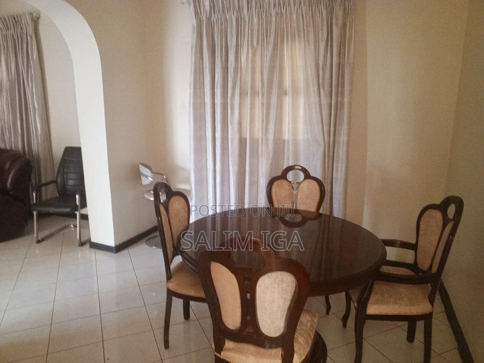 Furnished 3bdrm Bungalow in Kololo Property, Central Division for rent