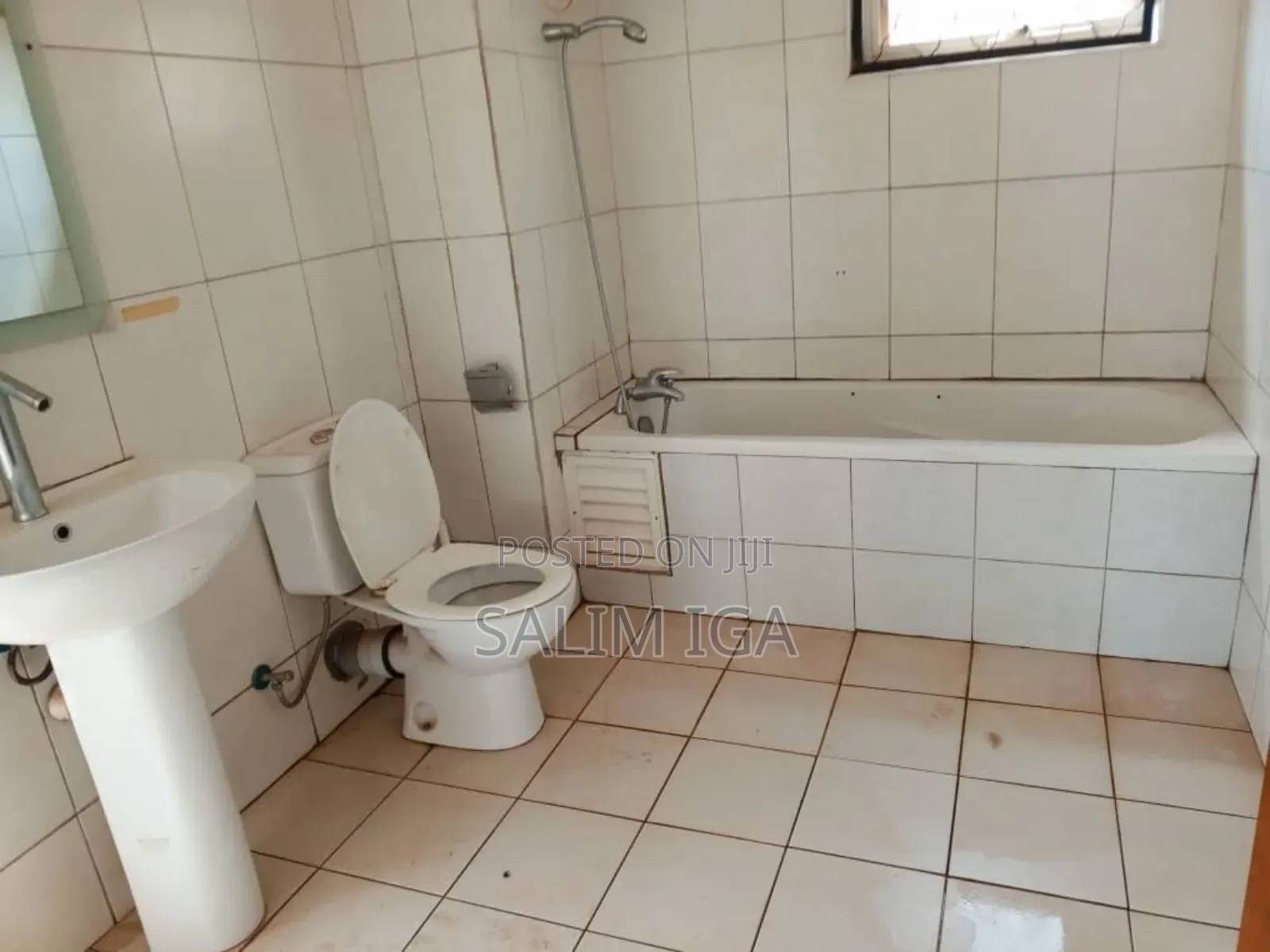 3bdrm Block of Flats in Kololo Property, Central Division for rent