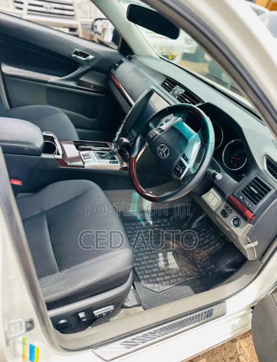 Toyota Mark X 2014 White