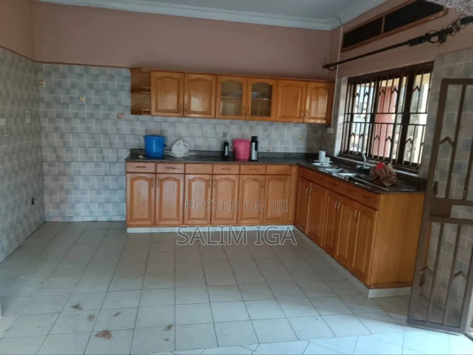 5bdrm Duplex in Kololo Property, Central Division for rent