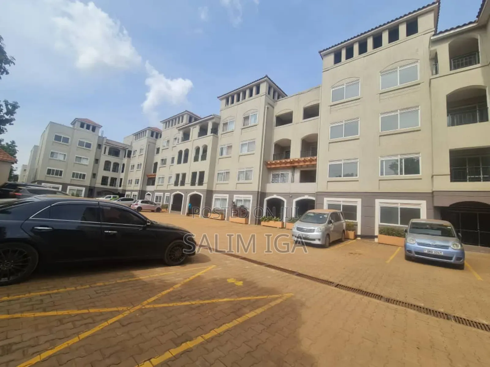 2bdrm Block of Flats in Kololo Property, Central Division for rent