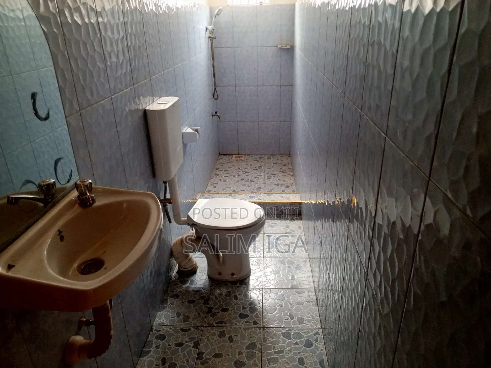 5bdrm Bungalow in Kololo Property, Central Division for rent