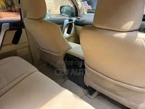 Toyota Land Cruiser Prado 2016 White