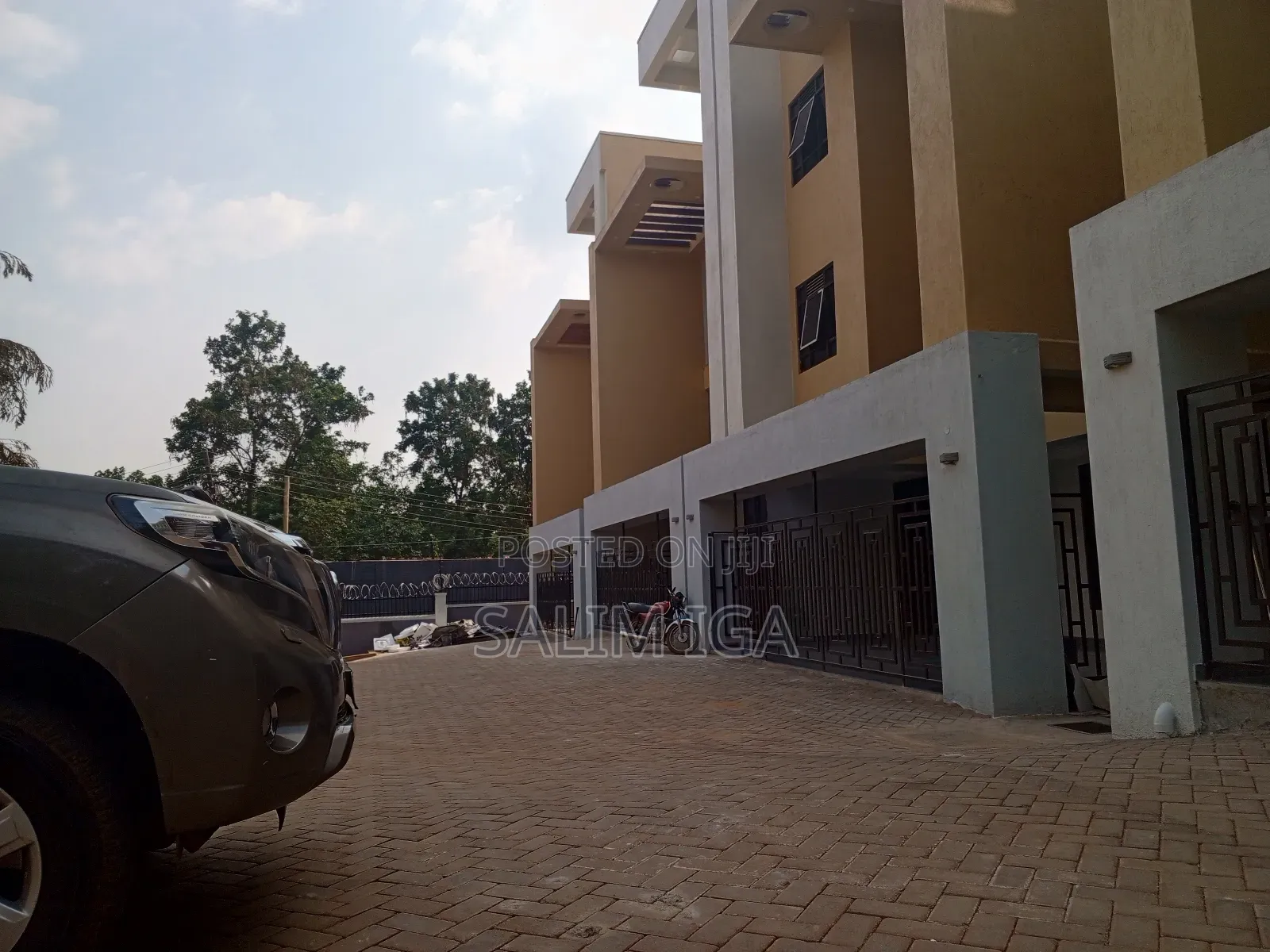 Furnished 3bdrm Townhouse / Terrace for rent