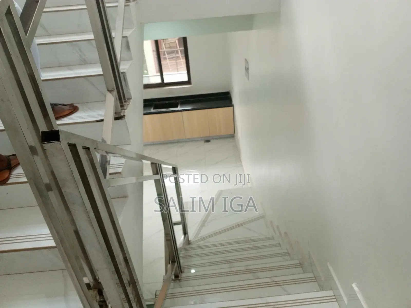 Furnished 3bdrm Townhouse / Terrace for rent