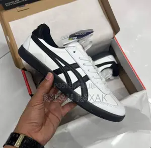 Black/White Asics Onitsuka Tiger Tokuten Casual Tennis Shoes